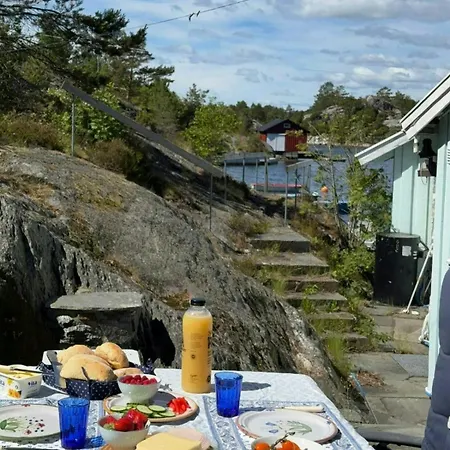 別荘 Waterfront On Idyllic Rosholmen